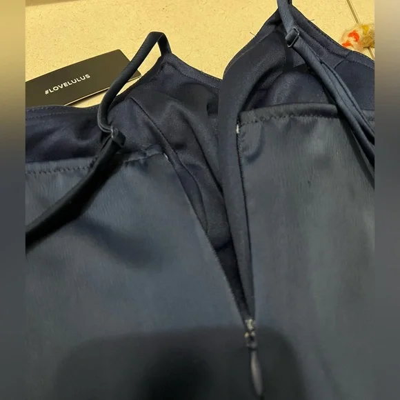 Lulus Touch of Heaven Navy Blue Satin Sleeveless Jumpsuit NWT Size M - Picture 5 of 8